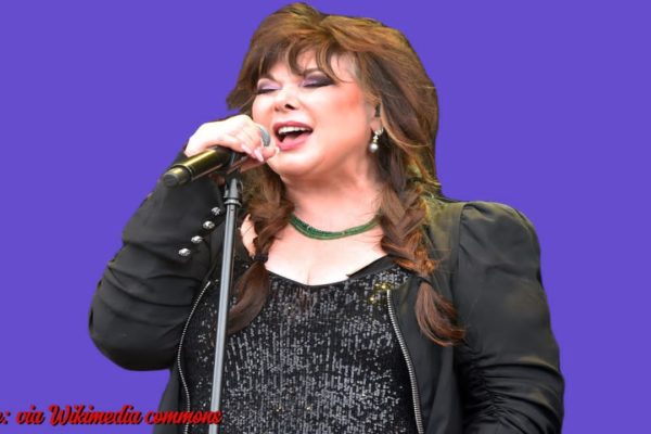 Heart Postpones Royal Flush Tour: 'Ann Wilson's Health Comes First