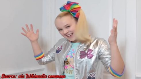 JoJo Siwa: Record Breaker and Polarizing Music Industry Icon