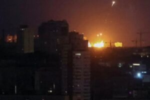 Russia Launches Heavy Missile and Drone Assault on Kyiv Amid Fragile Prisoner Swap Efforts