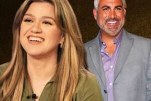 Kelly Clarkson Jokes About Missing American Idol Car as Taylor Hicks Makes Flirty Offer