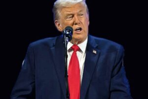 Donald Trump Uses Dinner Incident to Push Costly White House Expansion