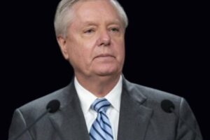 Graham Pushes Public Funding for White House Ballroom
