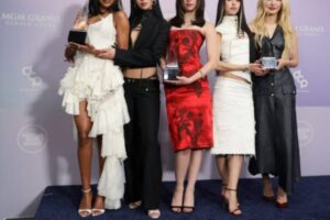 KATSEYE Wins Best New Artist At The AMAs — And Fans Are Already Calling It The Beginning Of A Global Pop Takeover