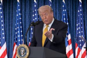 Trump Ties Patriotism to Military Families as Critics Question Timing
