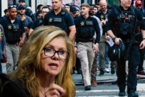 Blackburn Suggests Secret Service Failed President Trump at Elite Media Gala