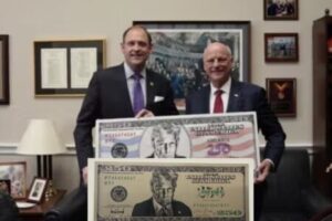 TRUMP CURRENCY STORM: White House Push for $250 Bill Ignites Fierce Debate Over Presidential Power and Political Vanity