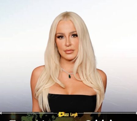Tana Mongeau Questions How Influencers Treat Everyday Workers