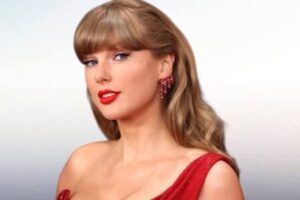 Taylor Swift Wore Yellow Once And The Internet Built An Entire Pixar Movie