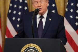Donald Trump Gains Legal Edge as Supreme Court Tilts Redistricting Fight