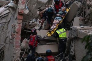 DEATH RISES ABOVE 1,400: VENEZUELA QUAKES TURN CITIES INTO SHIFTING GRAVES AS AFTERSHOCKS PARALYZE RESCUE OPERATIONS