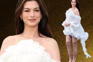 Anne Hathaway Turns ‘The Odyssey’ Photocall Into Hollywood’s Biggest Talking Point as Baby Bump Steals the Spotlight