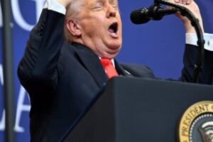 Communism Becomes Trump's Midterm Weapon as Republicans Bet on Fear to Shift Election Narrative
