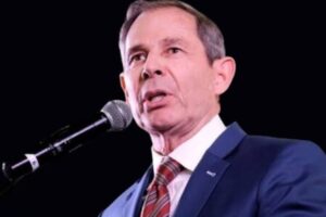 John Curtis Sparks Debate by Defending the Senate Filibuster