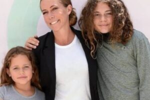 Teen Beats the Admissions Race: Kendra Wilkinson Discovers the College Acceptance Has Entered Hyperdrive