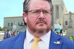Rep. Randy Fine Wants Parents Prosecuted for Traveling to the U.S. to Give Birth