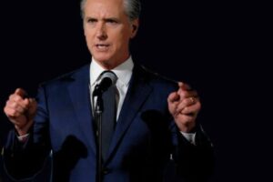 Newsom Says Trump’s “Free Plane” May Be the Most Expensive Souvenir in American History