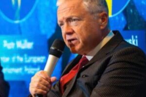 “Poland Never Surrenders”: Tom Rose Honors Warsaw Uprising Legacy With Powerful Warning