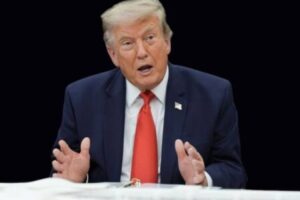 Trump Pauses Iran Attacks as Peace Deal Talks Gain Momentum