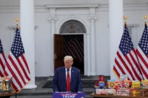 Trump’s Grocery Photo Op Comes Back to Bite Republicans as Food Prices Keep Rising