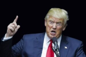 Trump Warns Countries Supporting Iran of Serious Economic Consequences