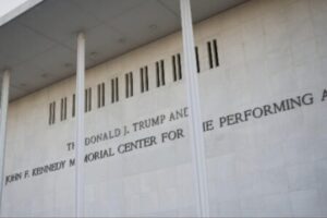 Kennedy Center Warns of Bankruptcy Unless Trump’s Name Returns in Unusual Funding Drama