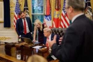 Trump’s $45,000 Holiday Surprise: White House Gift Drama Sparks Questions, Whispers and Political Fireworks